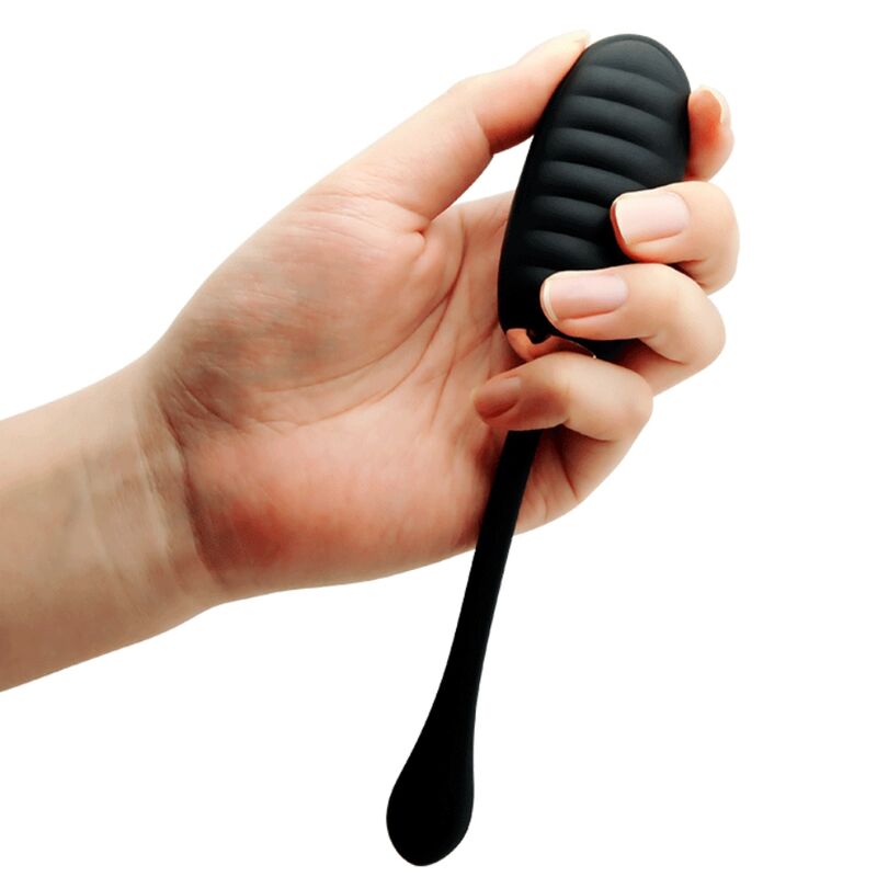 PRETTY LOVE - ŒUF VIBRANT RECHARGEABLE DE LUXE DOREEN NOIR TÉLÉCOMMANDE