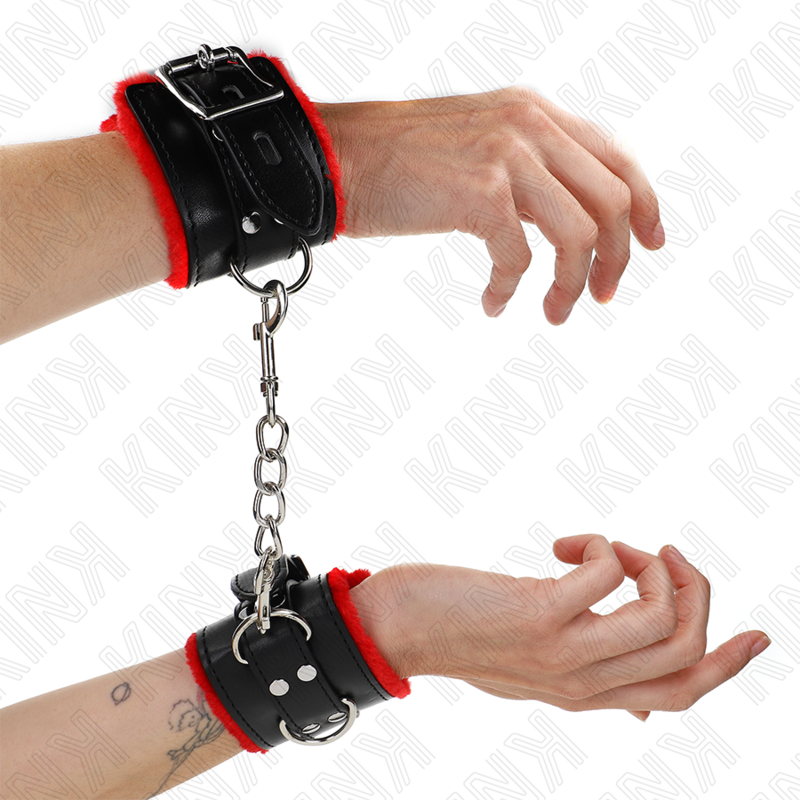 KINK - SUJECIONES DE MUÑECA CON FORRO DE PIEL Y AGUJEROS CUADRADOS CINTURÓN ROJO Y NEGRO AJUSTABLE 17-29 CM X 6 CM