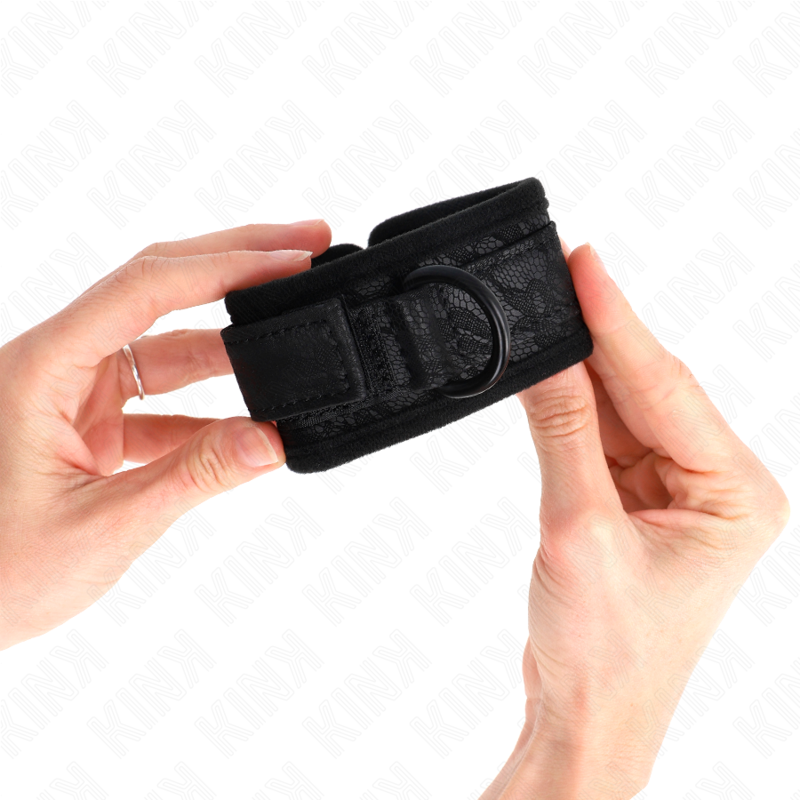 KINK - POIGNETS RECOUVERTS DE DENTELLE FONCÉE EN NÉOPRÈNE RÉGLABLES NOIRS 20-29 CM X 5 CM