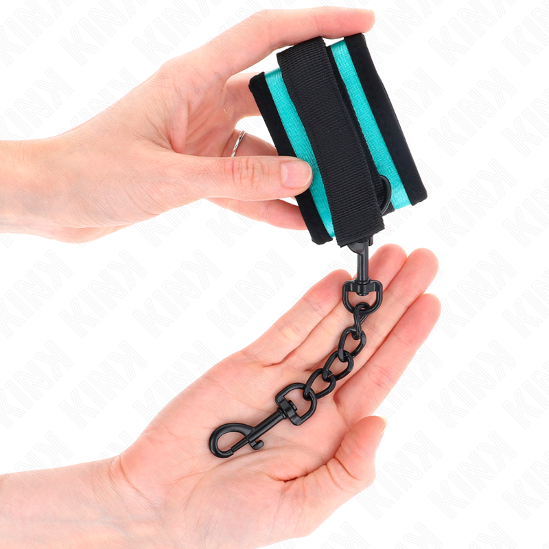 KINK - RESTRICCIONES DE MUÑECA DE NYLON CON GANCHO Y BUCLE, NEGRO-AZUL, AJUSTABLES 18-32 CM X 5 CM