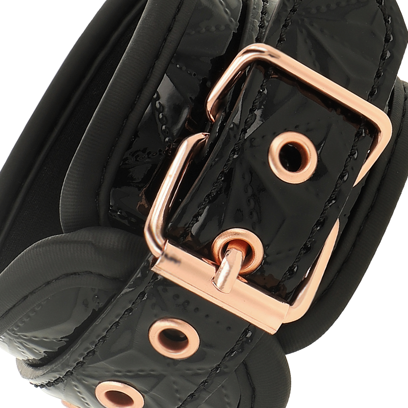COQUETTE CHIC DESIRE - ESPOSAS PREMIUM EDICIÓN NEGRA CON FORRO DE NEOPRENO