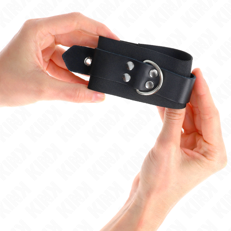 KINK - SUJECIONES DE MUÑECA DE NYLON NEGRAS CON CINTURÓN DE CUERO NEGRO AJUSTABLE 19-29 CM X 5.1 CM