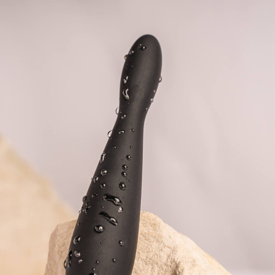 ROCKS- OFF - PETITE SENSATIONS TEAZER ANAL PLUG VIBRATOR BLACK