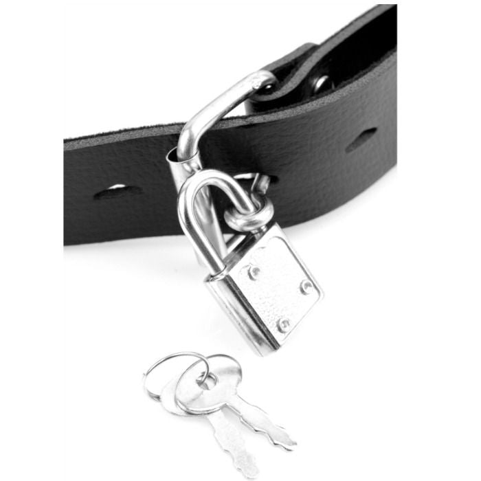 SERIE FETISH FANTASY - MORDAZA DE BOLA DE LUJO CON DILDO